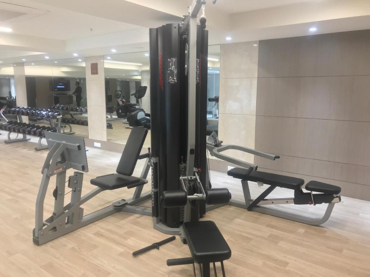 Ramada Plaza By Wyndham Lucknow Hotel Kültér fotó