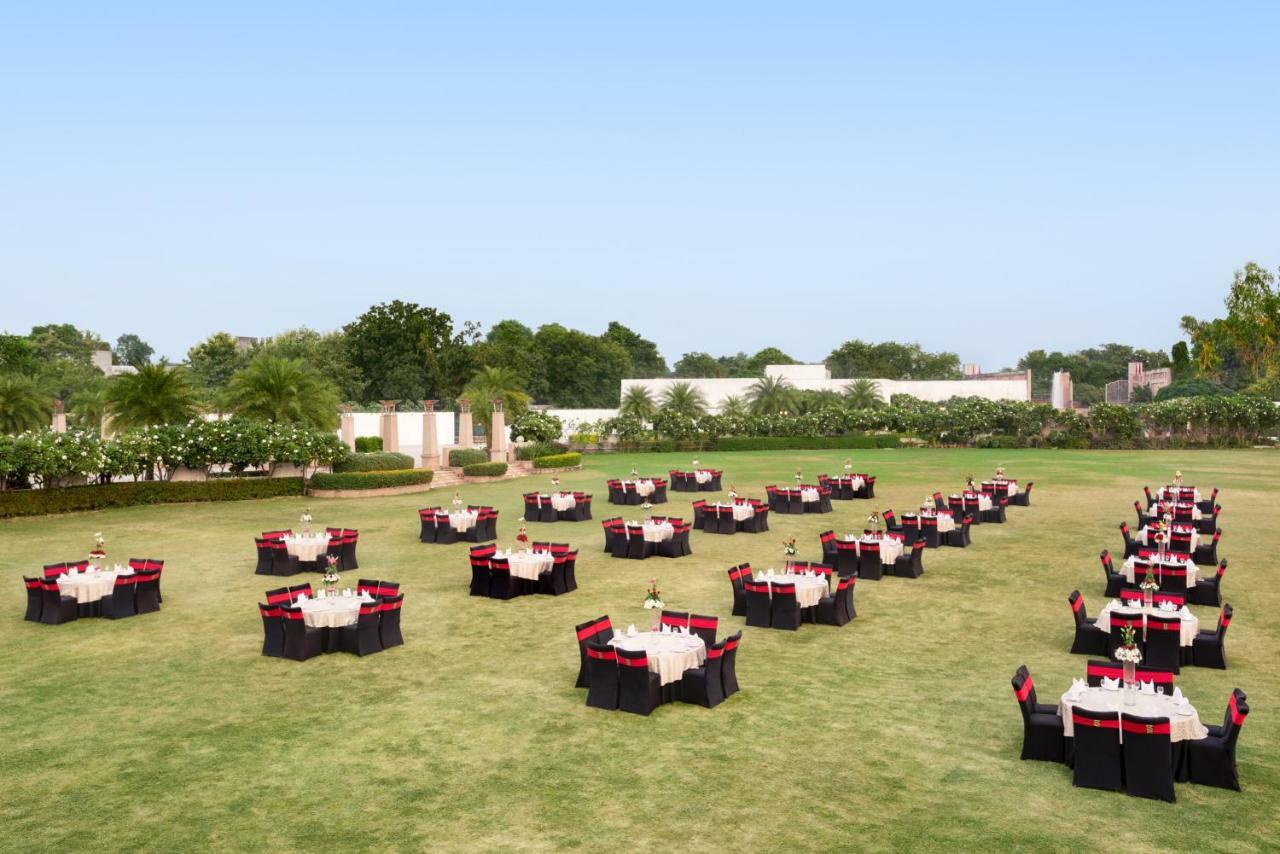 Ramada Plaza By Wyndham Lucknow Hotel Kültér fotó